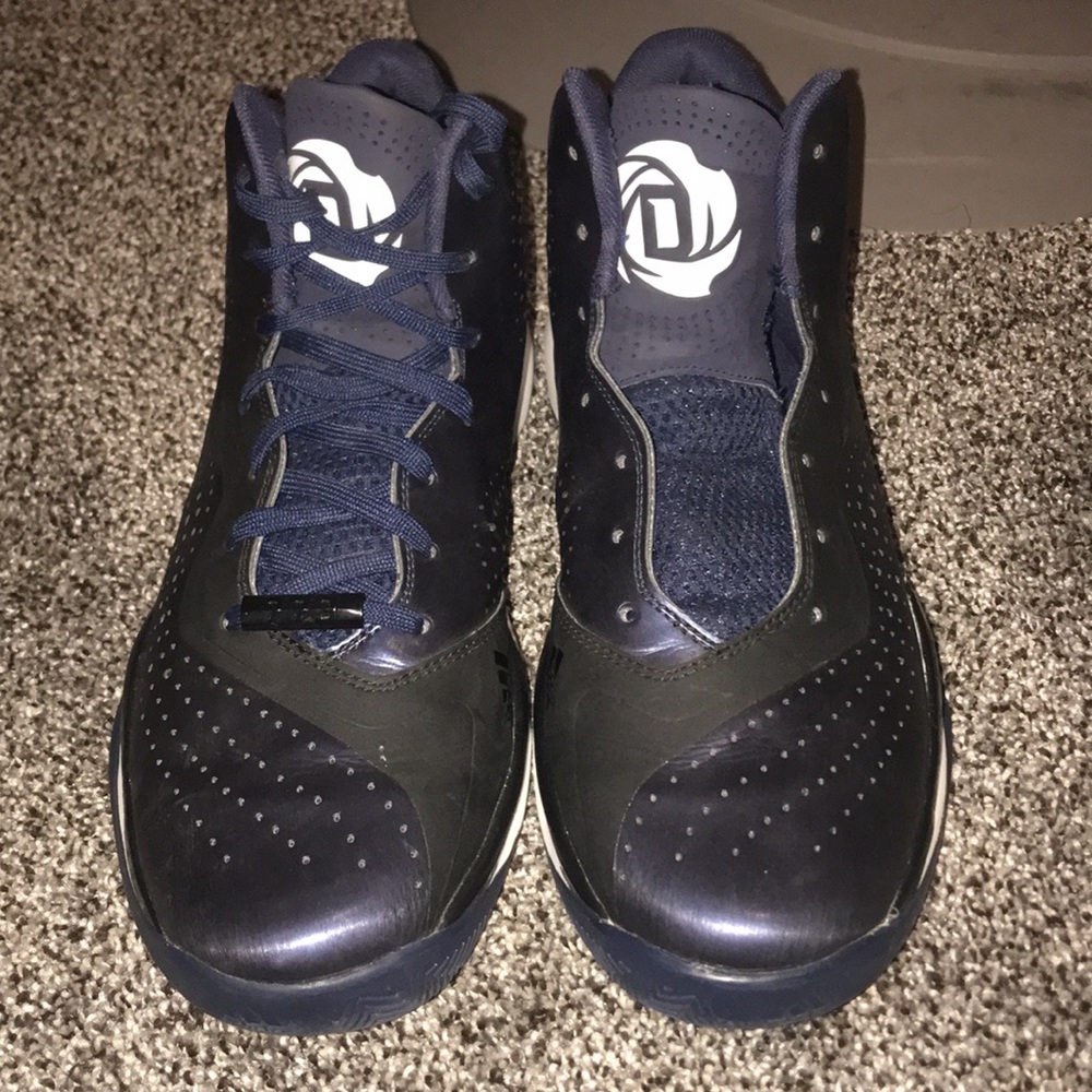 B-ball shoes